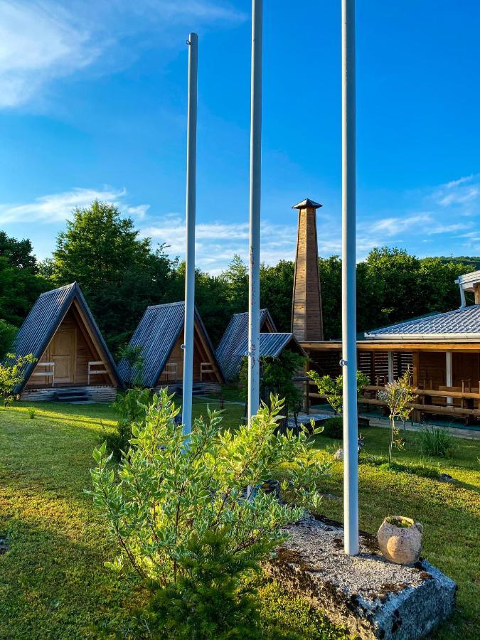 Rooms & Glamping Lana Haus Licko Petrovo Selo 외부 사진