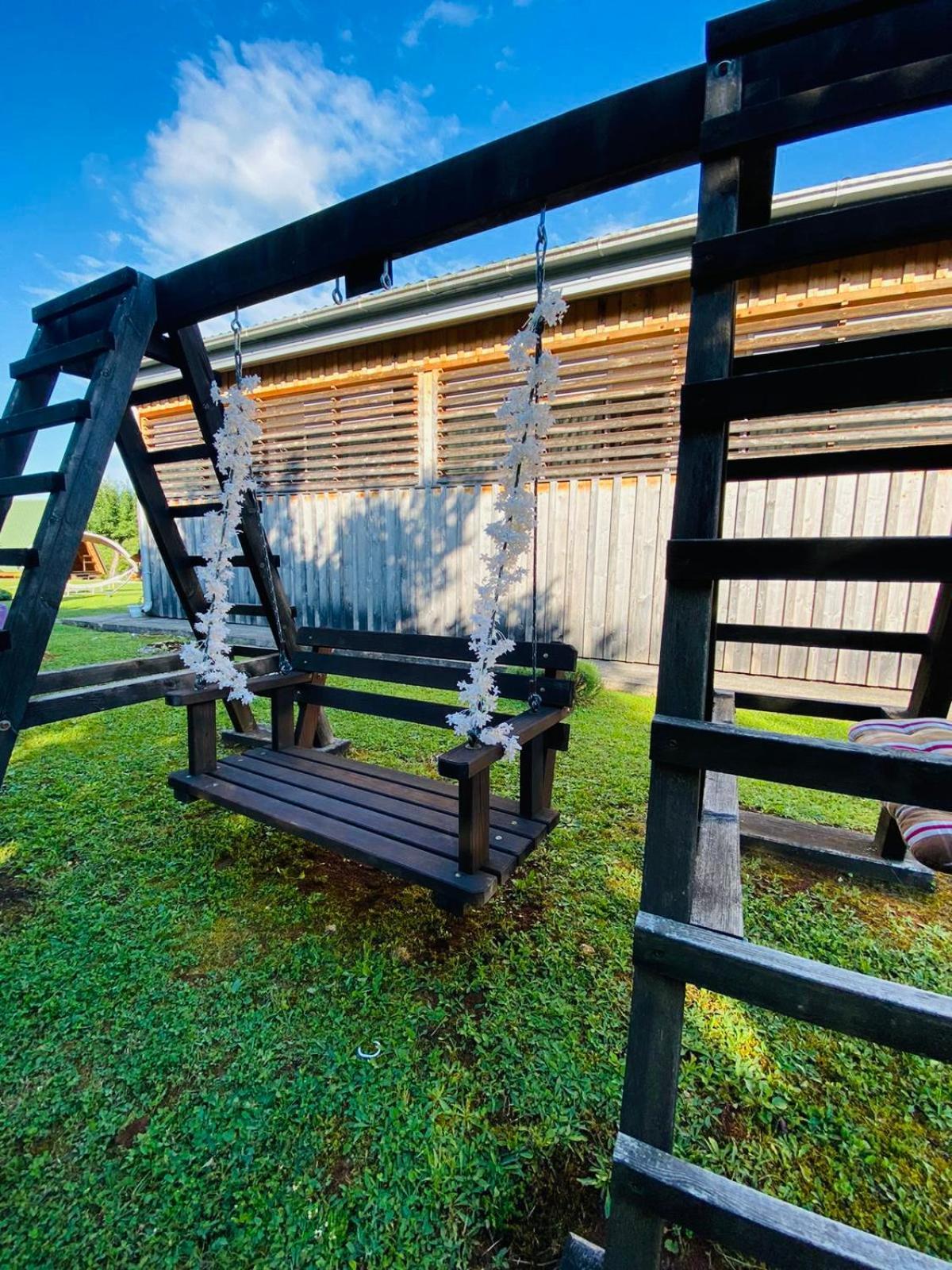 Rooms & Glamping Lana Haus Licko Petrovo Selo 외부 사진