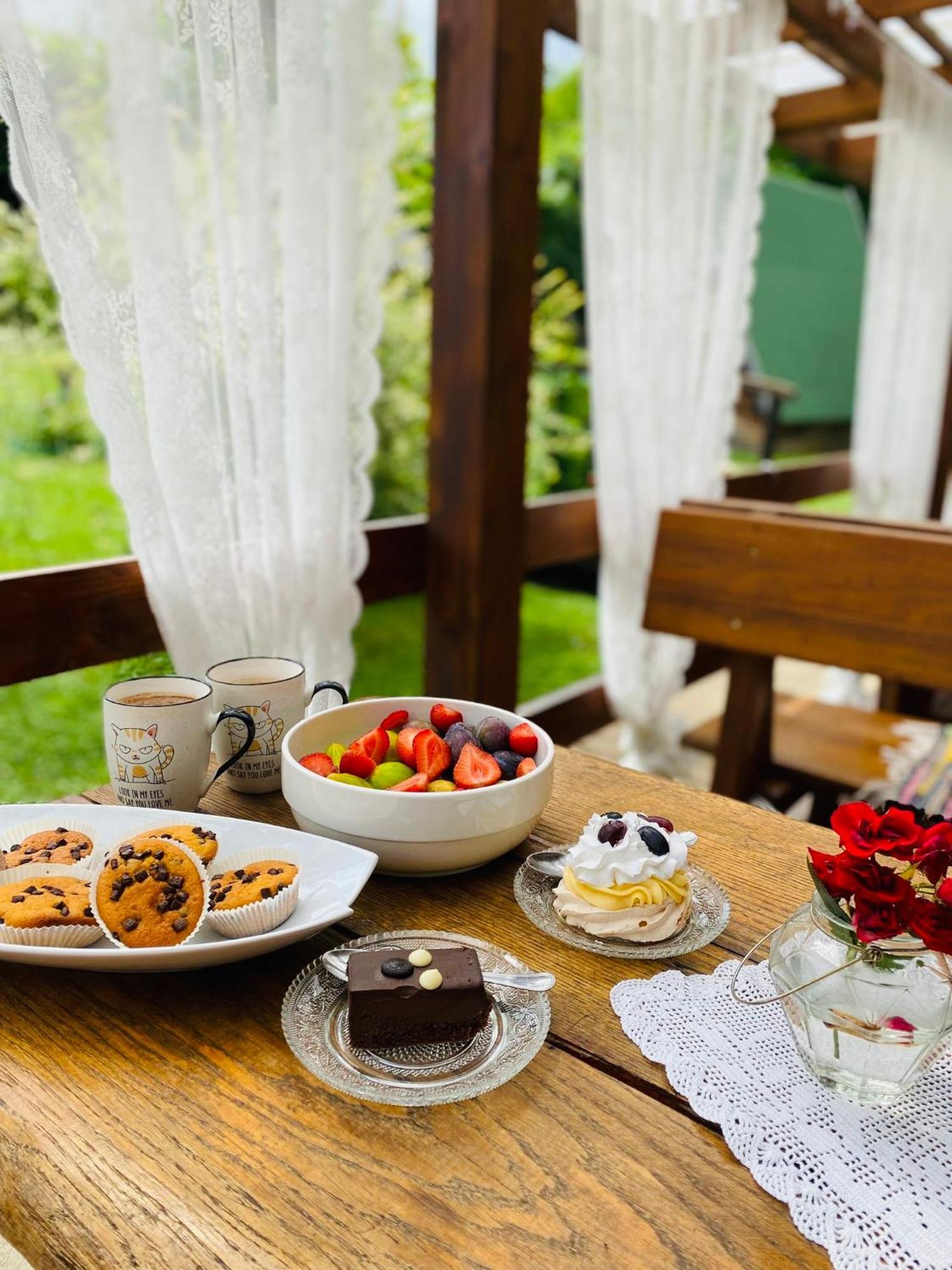 Rooms & Glamping Lana Haus Licko Petrovo Selo 외부 사진