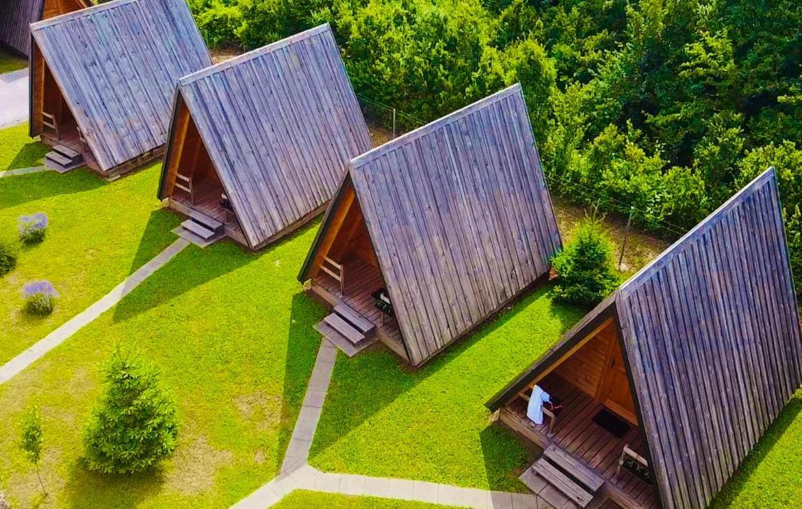Rooms & Glamping Lana Haus Licko Petrovo Selo 외부 사진