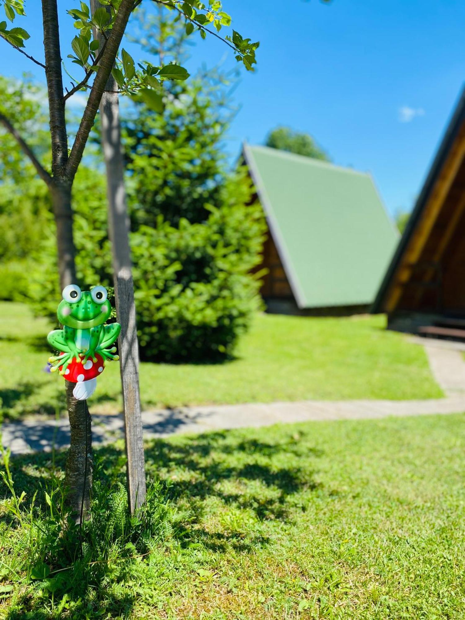 Rooms & Glamping Lana Haus Licko Petrovo Selo 외부 사진